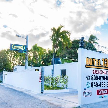 Hotel1325 Bani Bagian luar foto