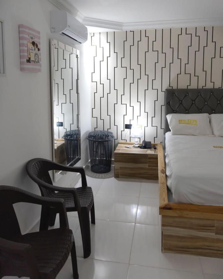 Hotel1325 Bani Bagian luar foto