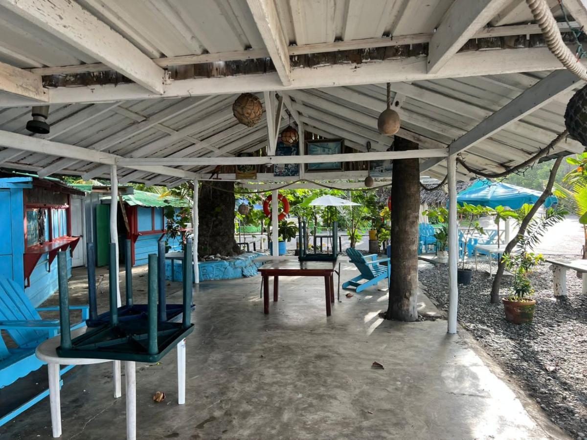 Hotel1325 Bani Bagian luar foto